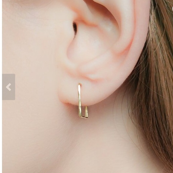 Moodtherapy Jewelry - Hammered Hook Around Stud Earrings Cute & Classy Textured Studs Silver Gold Rose